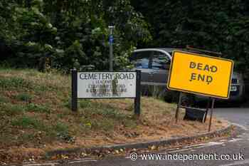 Council apologises after ‘unfortunate’ placement of Dead End sign near cemetery