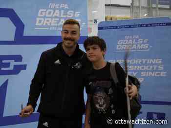 Former Senator J.G. Pageau returns to Gatineau to donate hockey equipment to kids