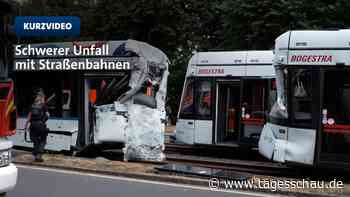 Zwei Straßenbahnen kollidiert - viele Verletzte in Gelsenkirchen
