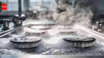 How to clean gas stove burners without scrubbing: 8 simple ways