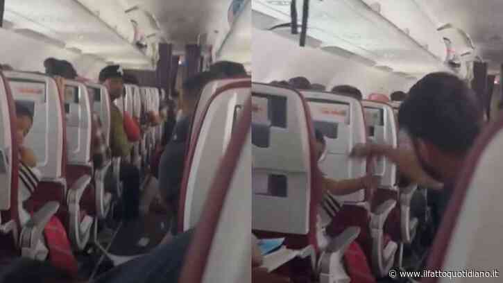 “Ho visto mia sorella sbalzata in aria dal sedile, mia madre si è ferita alla testa. Pensavamo di morire”: il racconto choc della turista italiana sul volo Air India