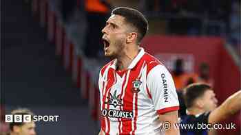 Swansea poised to sign Scotland striker Stewart