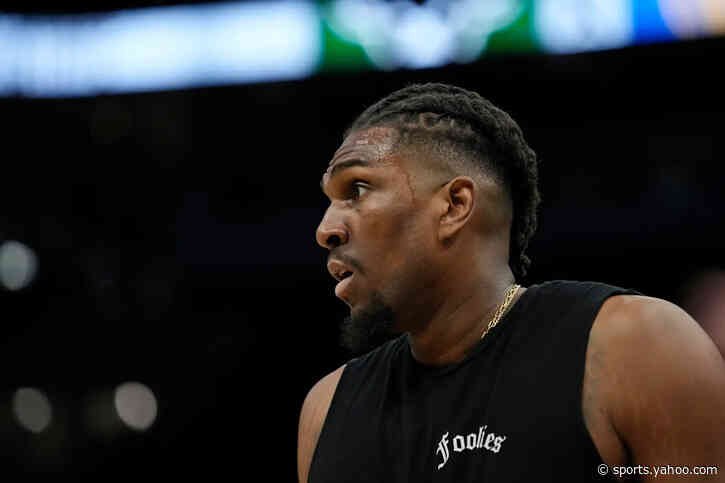 Kevon Looney has a chip on his shoulder this season, ready to bring championship experience to Lakers