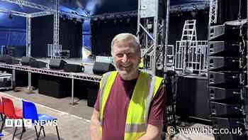 Big acts like Blue set to perform 'in car park'