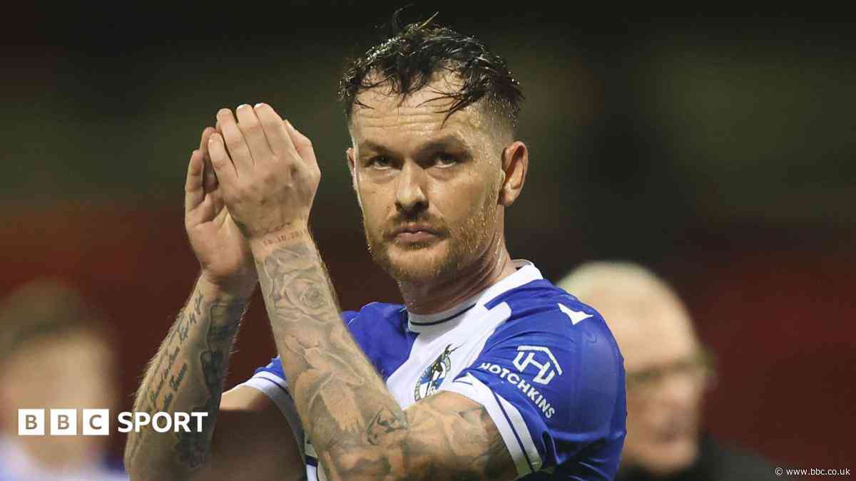 New Bristol Rovers keeper Binns to join Malvern on loan
