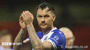 New Bristol Rovers keeper Binns to join Malvern on loan