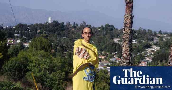 Experience: I dress up as rubbish