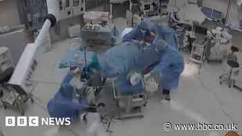 Moment earthquake shakes hospital operating room in Japan