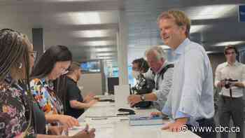 Chow leads, Chris Alexander up to 10% support in new Toronto mayoral poll