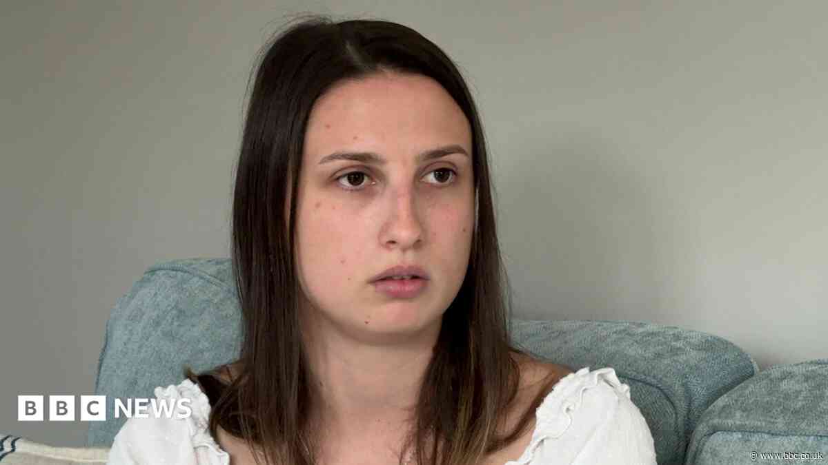 'Eating and standing are a challenge in the heat'