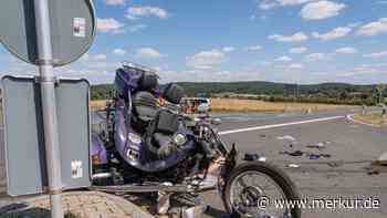 Auto kracht in Trike: Mann stirbt (70) – Enkel wird schwer verletzt