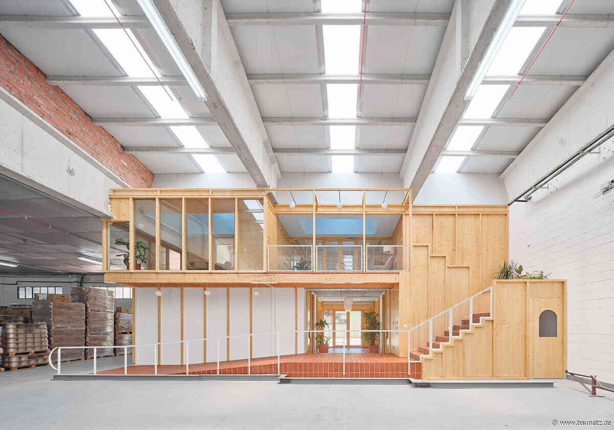 Freudvoller Eingriff - Umbau einer Textilfabrik bei Barcelona von NUA arquitectures