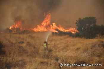 Un alcalde y otras dos personas detenidas por el incendio cerca de Atenas