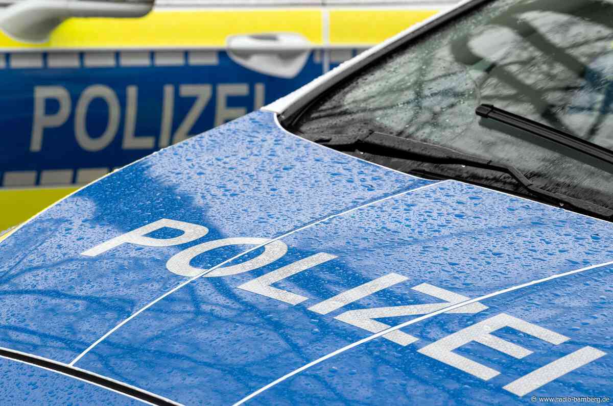 Wohnmobil brennt – Schaulustige filmt Löscheinsatz