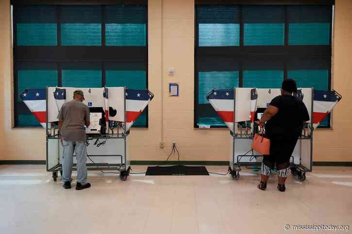 Tennessee voters oust Trump-backed congressman and set matchup for redrawn Memphis-area US House seat