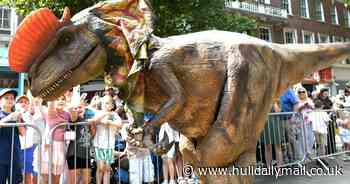 Families enjoy roarsome Hull Dino Day 2026 - in pictures