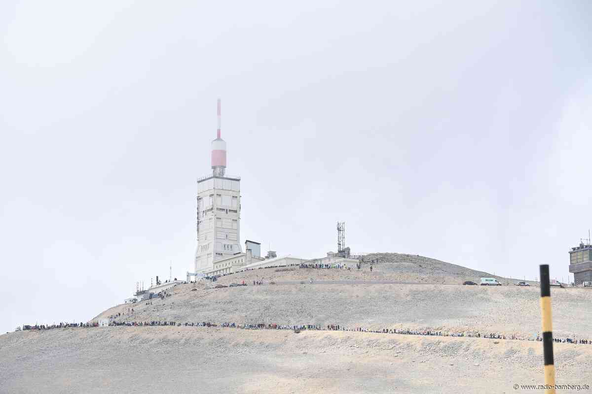 Polnische Fahrerin siegt am Mont Ventoux und holt Tour-Gelb