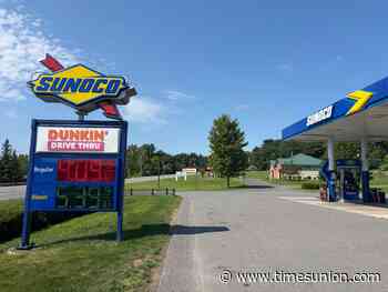 Would you dance for cheaper gas? Video goes viral at Halfmoon station.