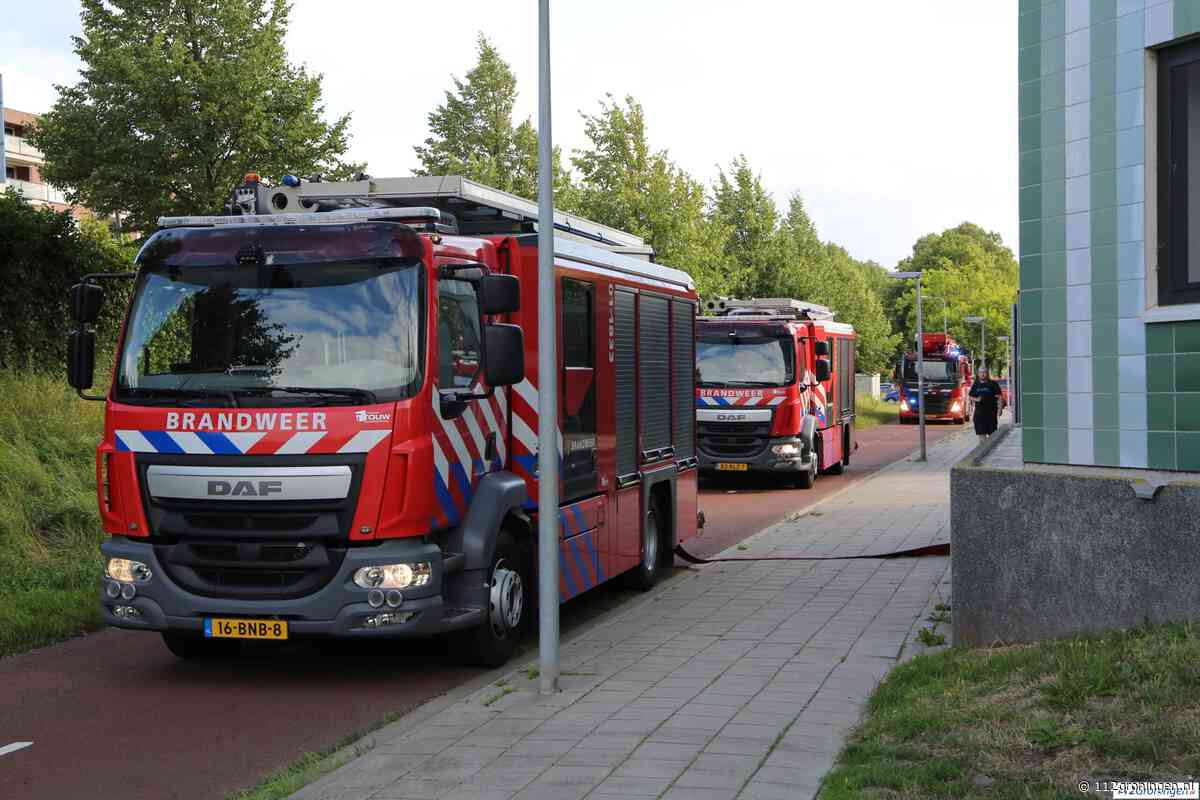 Brandweer snel ter plaatse bij melding van woningbrand in woontoren De Helix