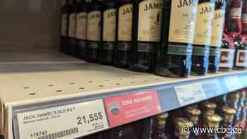 Premier says it's up to Quebec — and Quebec alone  — when U.S. booze returns to its shelves