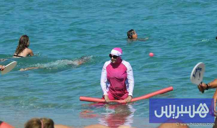 محكمة فرنسية تلغي حظر "البوركيني" على شاطئ ف&