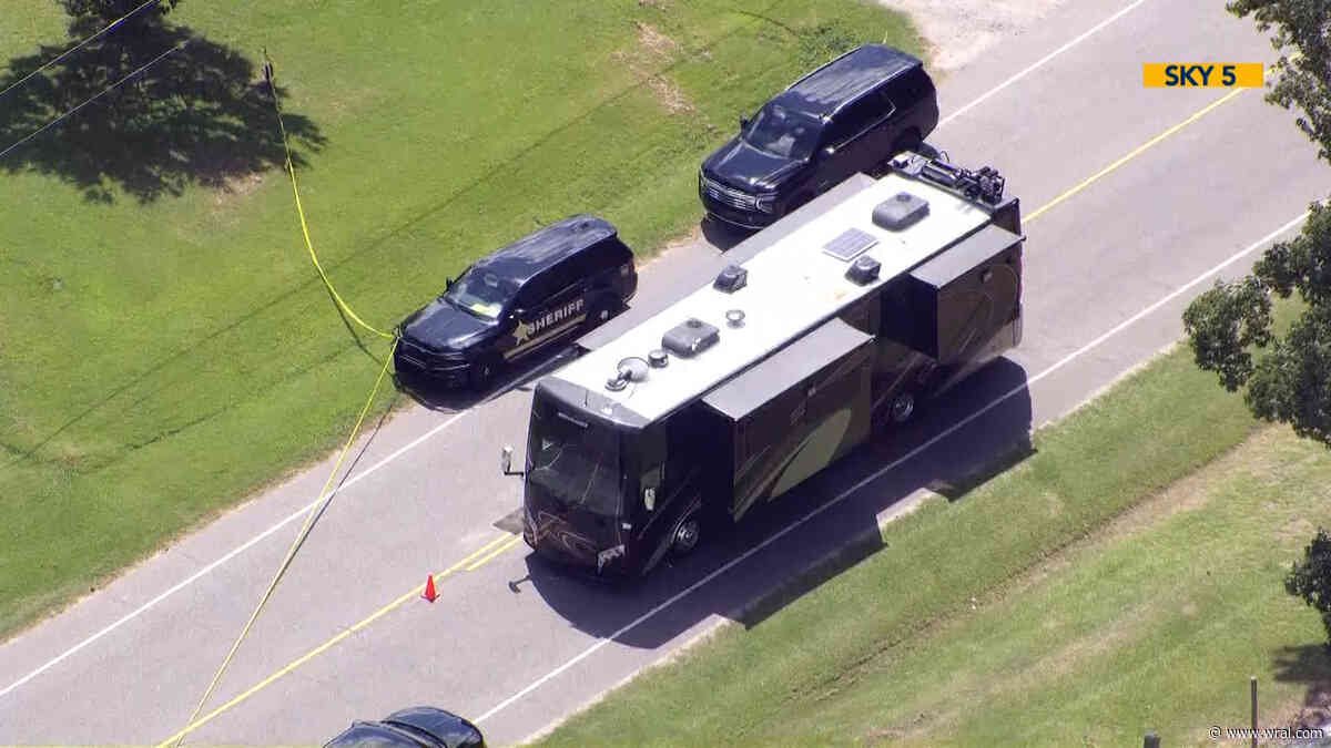 Man found dead after pointing rifle at Edgecombe County deputies, sheriff says