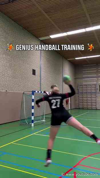 🤾 When handball players ask 'how much do you bench?', it might mean something different.