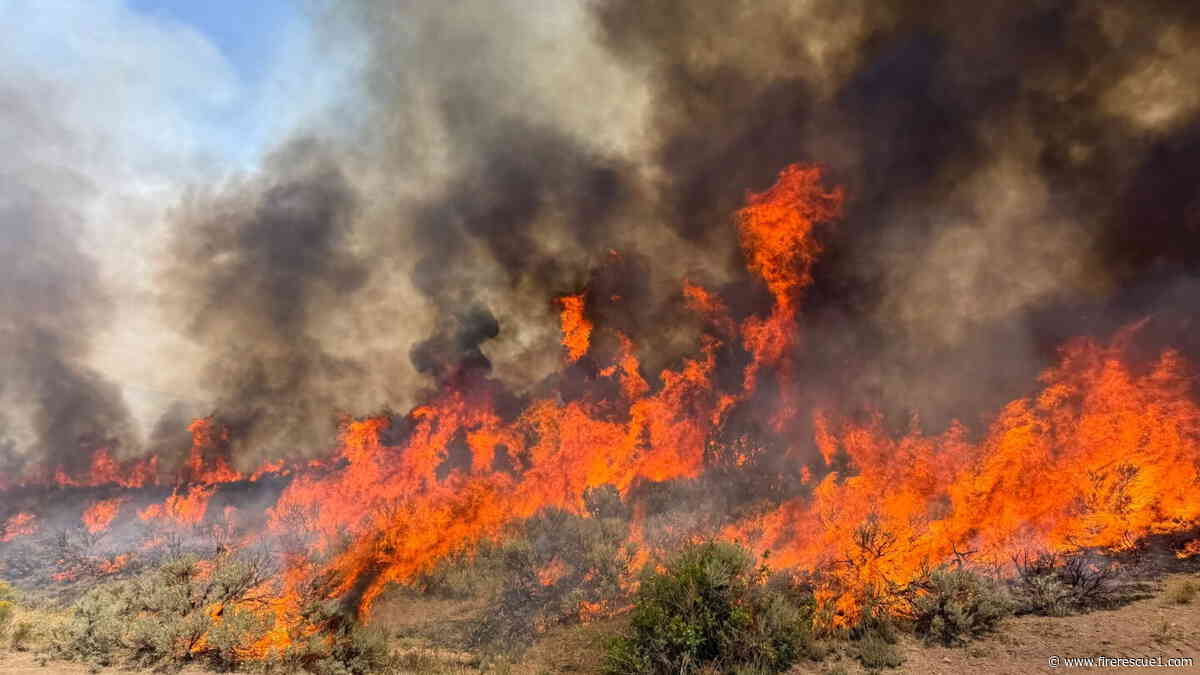 Firefighting helicopter crashes while battling large Utah wildfire