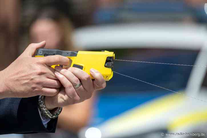 Taser testen auf Streife: Waffe bisher 19-mal eingesetzt