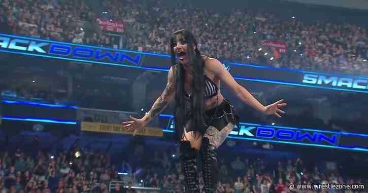 Tatum Paxley Debuts on SmackDown, Helps Charlotte Flair Win as a Huge Star Returns