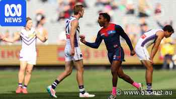 Live: Pickett's magic lights up Dees-Dockers clash, Dillon speaks on Cats saga