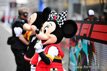 Disney Formule 1-helm gesigneerd door twintig coureurs levert tijdens veiling recordbedrag op