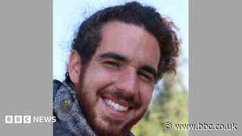 Man, 32, died after cyst was 'missed' by doctors