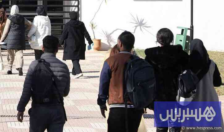 "العصبة" تطالب بوقف رسوم جامعية