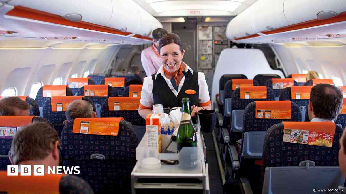 EasyJet agrees to £5.7bn takeover by US firm