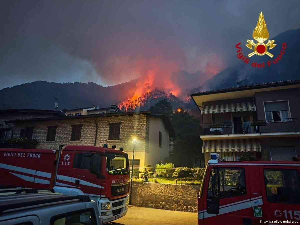 Waldbrand am Gardasee: Mehr als 200 Menschen evakuiert