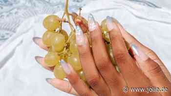 10 Sommer-Nageldesigns, die dich sofort in Urlaubs-Stimmung versetzen