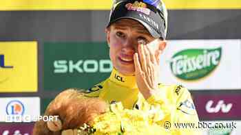 Niewiadoma-Phinney wins on Ventoux to take Tour lead