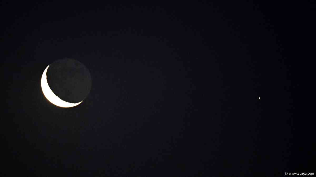 Don't miss the crescent moon shine close to the red light of Mars before dawn on Aug. 9