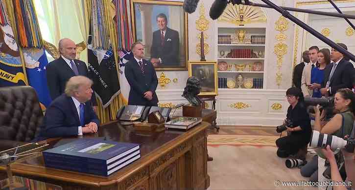 Trump replica alla richiesta di Zelensky: “Missili all’Ucraina? Servono anche a noi. Biden gliene ha già dati moltissimi”