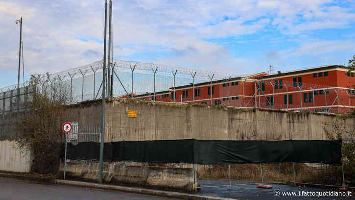 Sequestrano un giovane a Milano e chiedono droga come riscatto: quattro minorenni arrestati