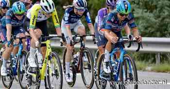 LIVE Tour de France Femmes | Vollering plaatst aanval en pakt kleine marge op geletruidraagster in finale, Wiebes moet lossen