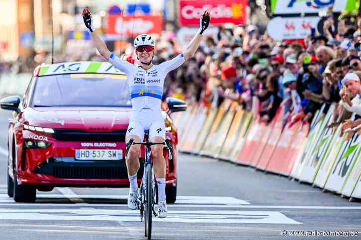 Frauen-Tour vor Finale mit Sekundenkrimi: Vollering in Gelb