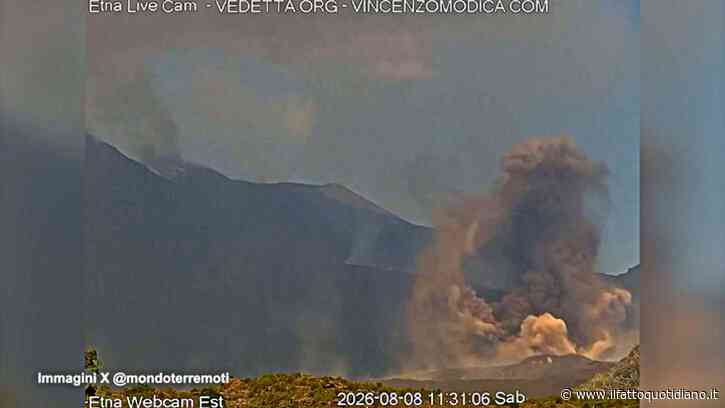 Etna, aperta una nuova bocca eruttiva in Valle del Bove. Nel pomeriggio riaperto lo spazio aereo