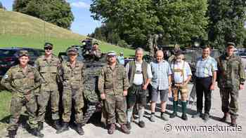 Von Kettenpanzer bis Panzerfaust: Bundeswehr präsentierte ihre Geräte in kleinem Dorf am Alpenrand