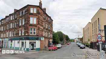 Man stabbed in attempted murder on Glasgow street