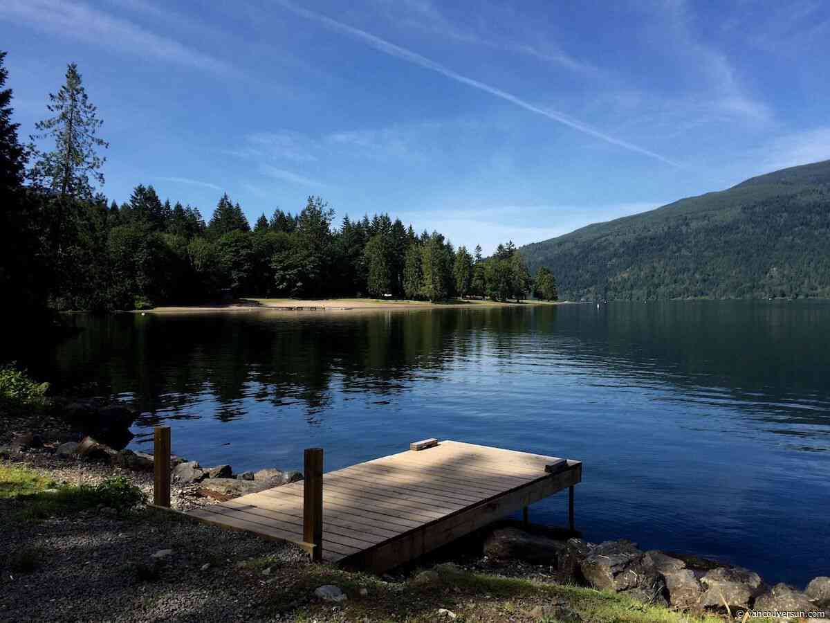 13-year-old girl missing after falling off paddleboard at Cultus Lake