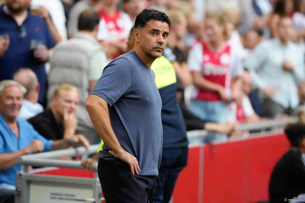 Nieuw seizoen, andere trainer: Míchel zorgt voor unieke Ajax-reeks