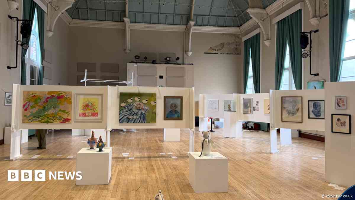 Three Counties art exhibition marks 30th year