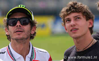 Valentino Rossi steekt de loftrompet over Kimi Antonelli: ‘Hij is echt bijzonder’